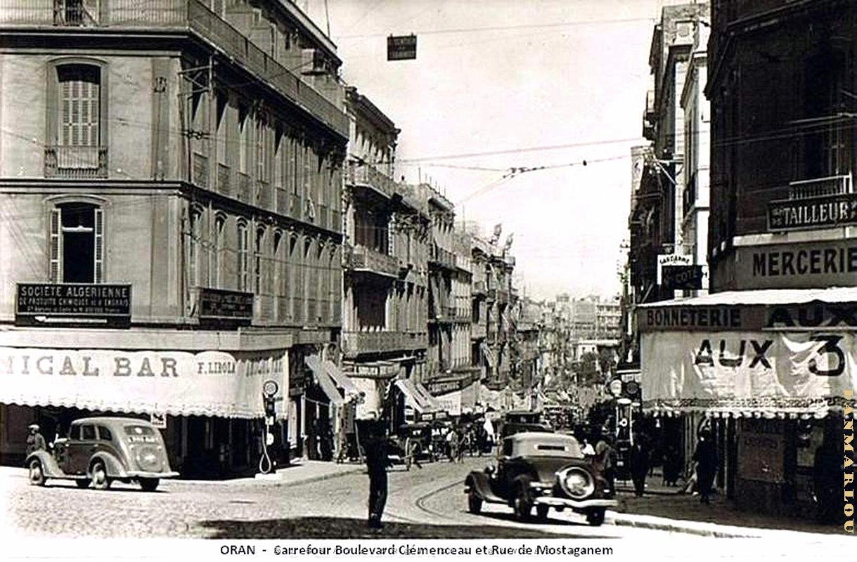 Oran - Boulevard Clemenceau et Rue de Mostaganem carrefour.jpg